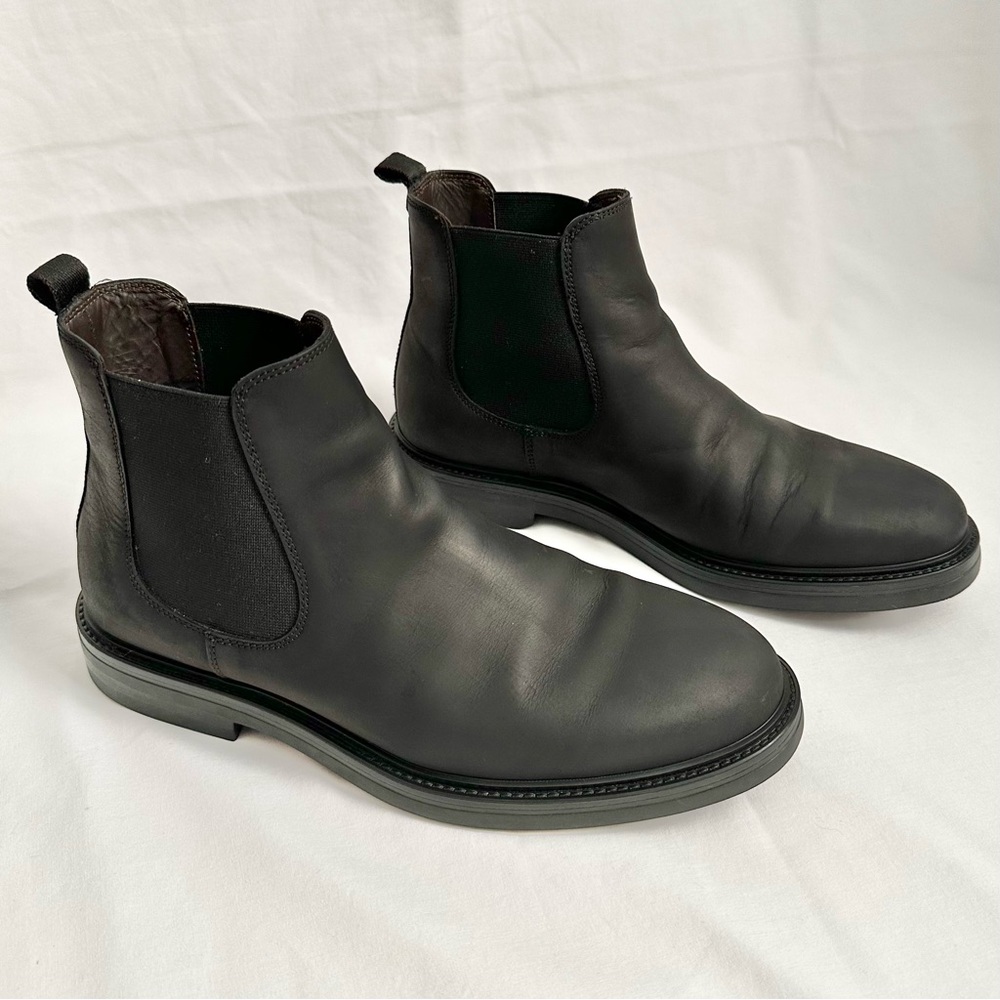 A.Testoni Men’s Waterproof Nubuck Leather Chelsea Boots